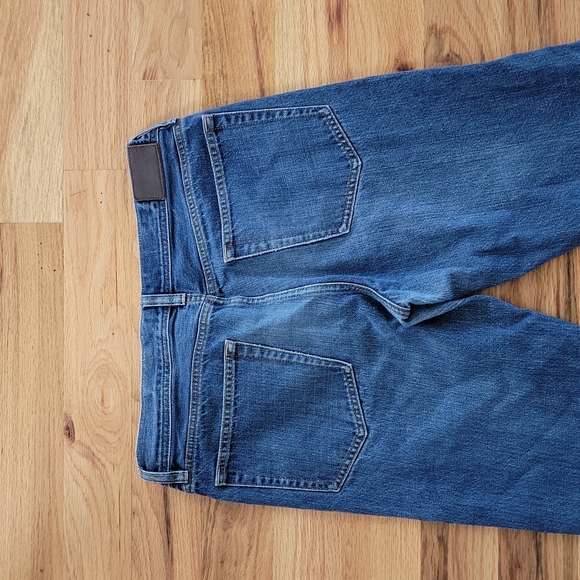 J. CREW THE SUTTON RIGID JEANS - Picture 4 of 10